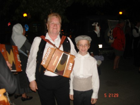 Oficina de Música e Dança - Grupos: espanhol e francês